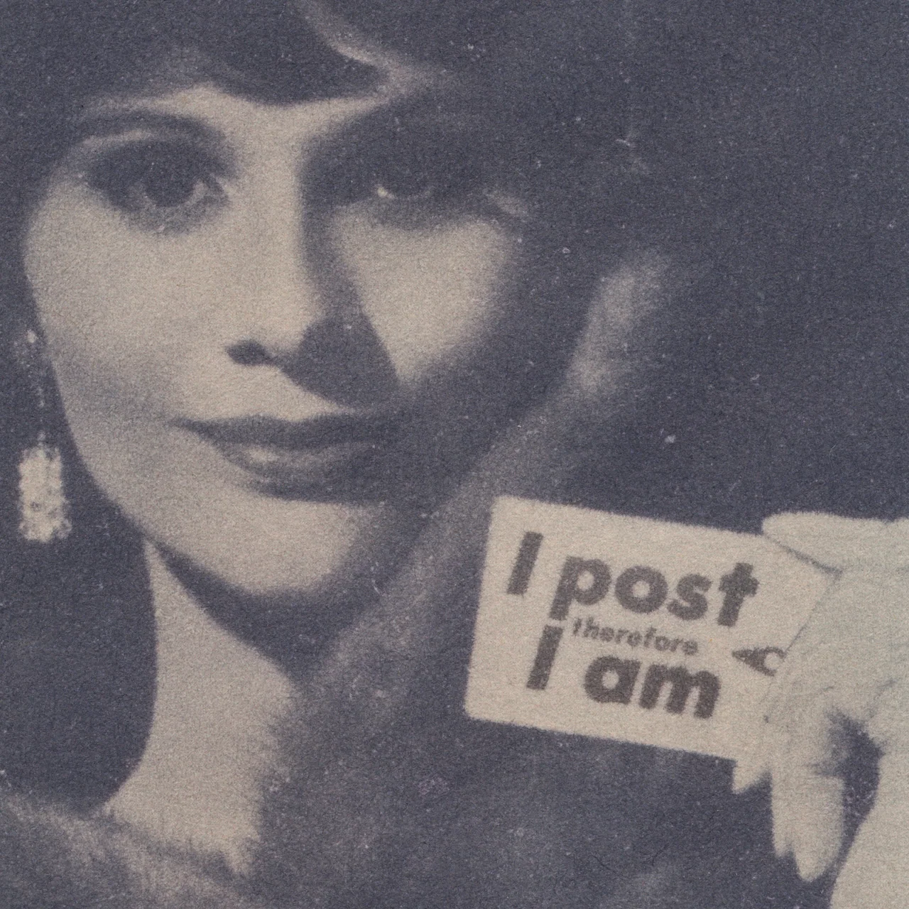 Descartes, Kruger, 2025, by in vivo. A vintage portrait of a woman holding a card that reads I post therefore I am.